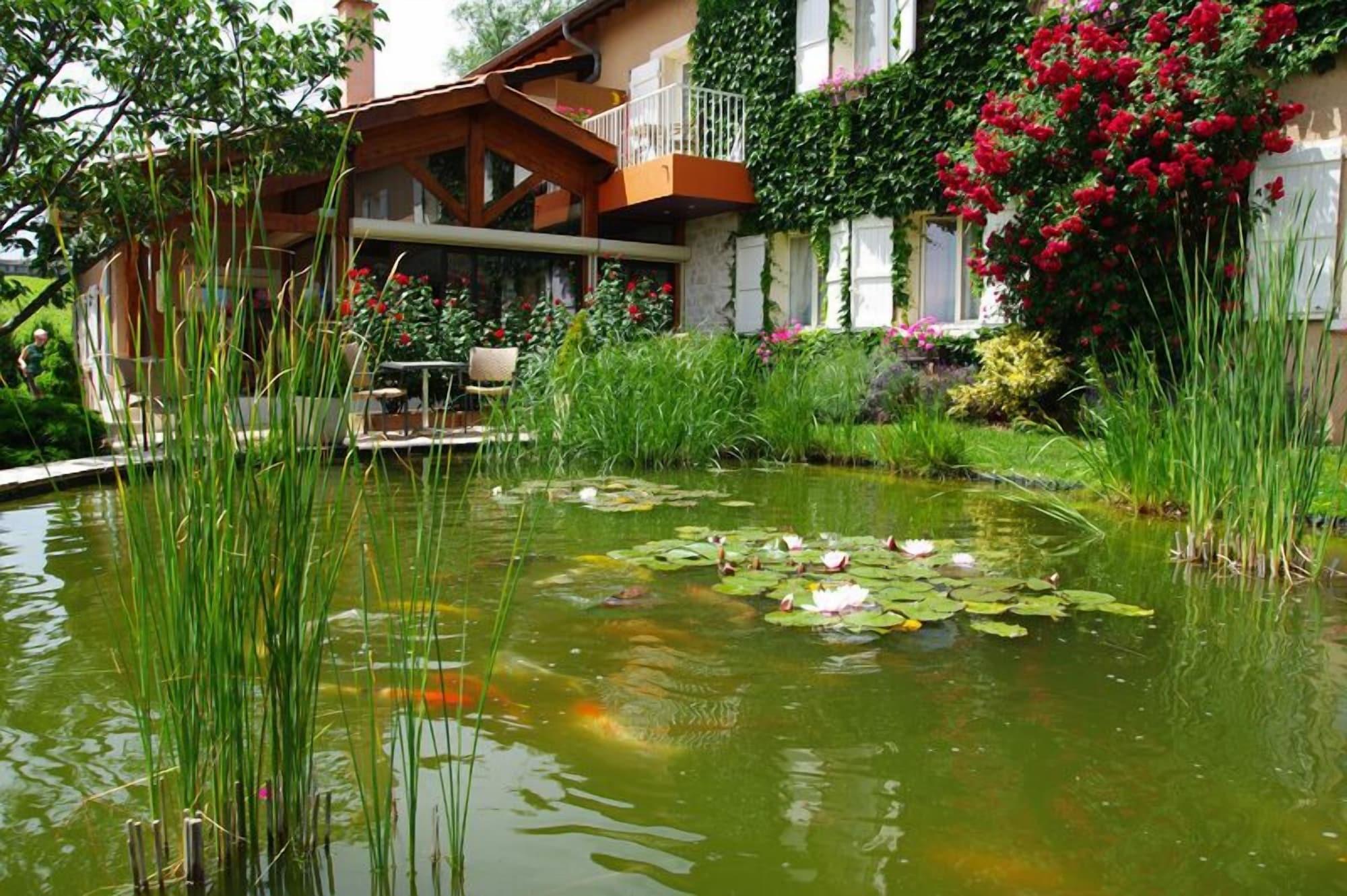 Logis Hotel Des Grands Vins Fleurie Eksteriør billede